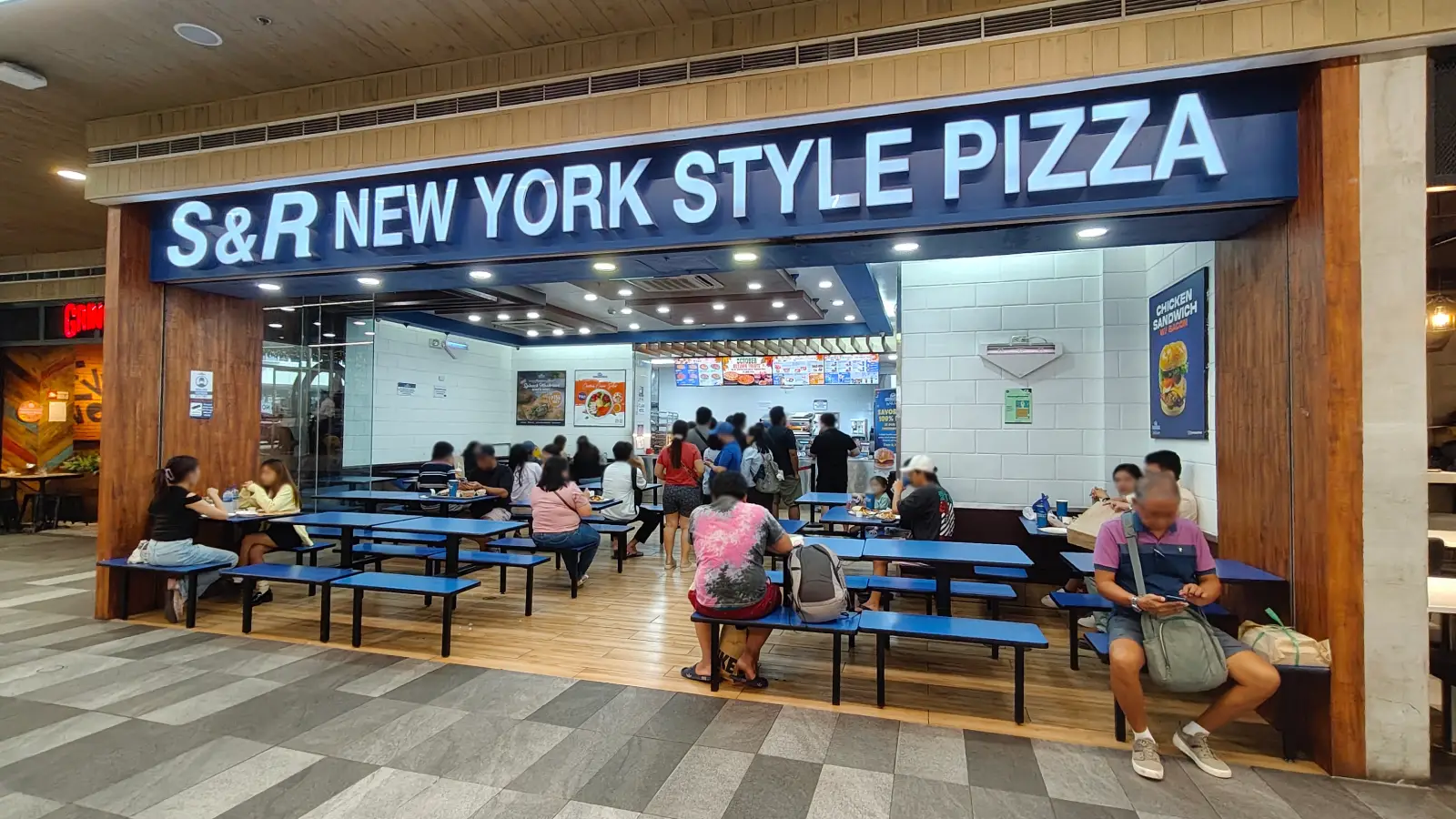 S&R NEW YORK STYLE PIZZA in SM City North EDSA